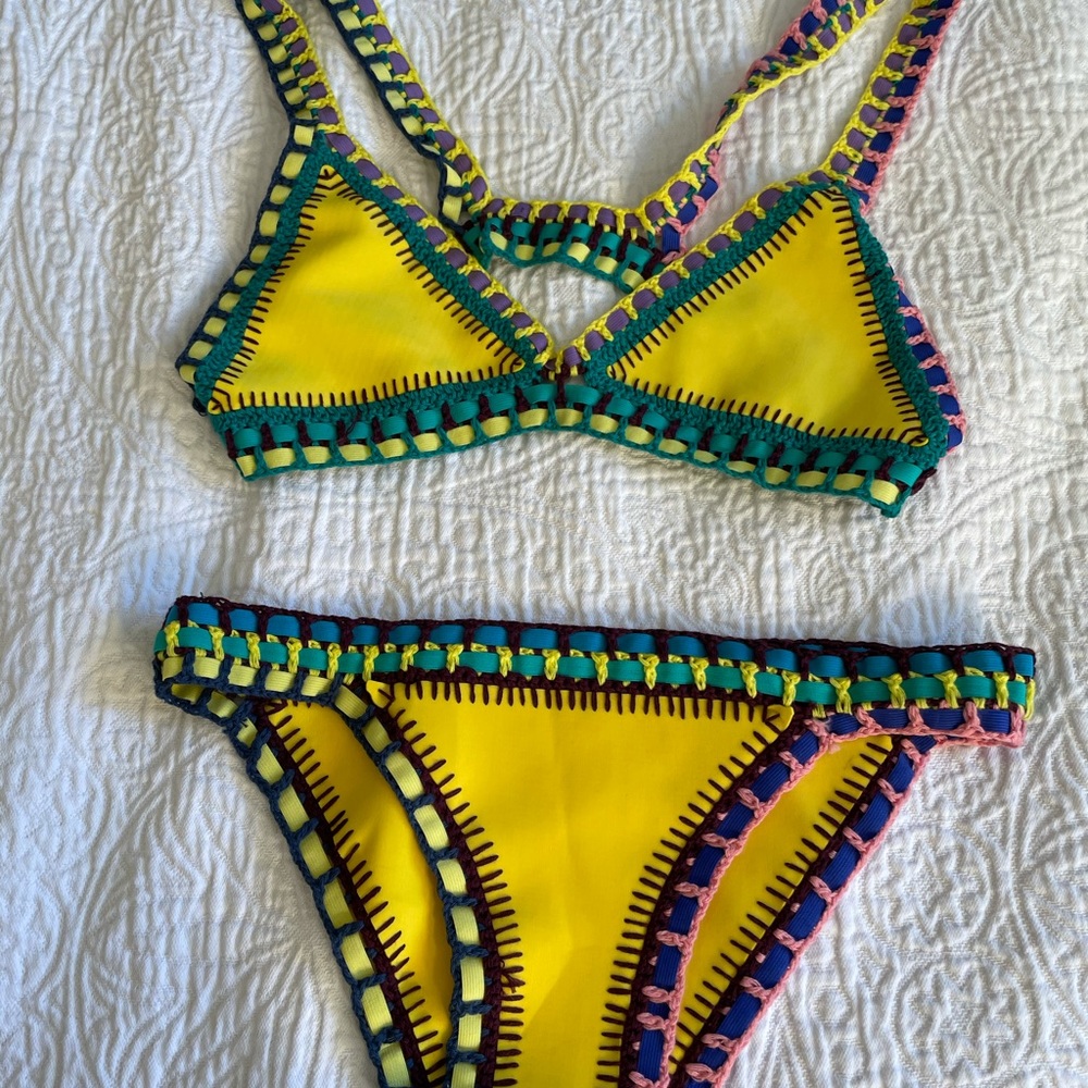 Kiini style bikini set- Ro Yellow triangle top